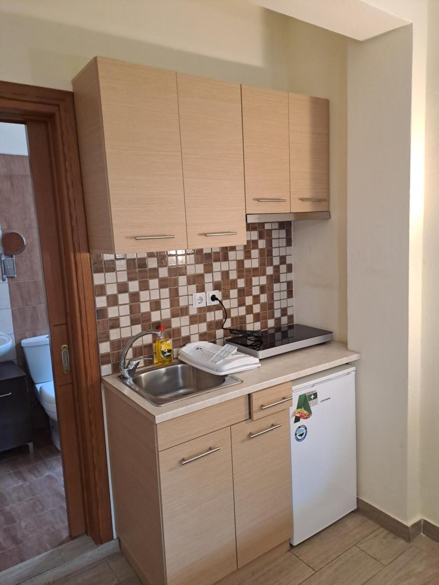 Diolkos 2 Apartment Nea Roda Exterior foto